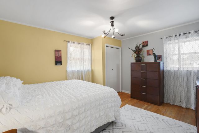 8612 Jefferson Avenue, Munster, IN 46321