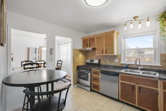 8612 Jefferson Avenue, Munster, IN 46321