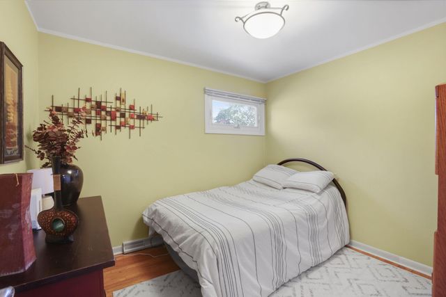 8612 Jefferson Avenue, Munster, IN 46321
