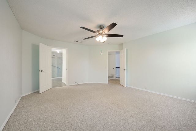 204 Edmundson Court, Arlington, TX 76002