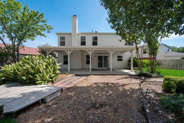 204 Edmundson Court, Arlington, TX 76002