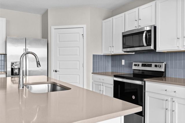 9728 CRESCENT RAY DRIVE, Wesley Chapel, FL 33545