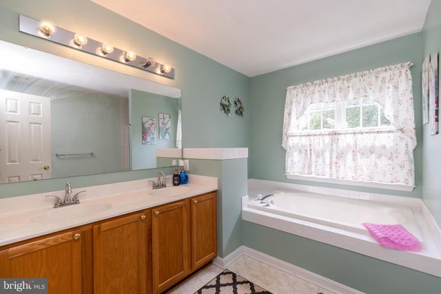 127 MIDDESSA DR, Middletown, DE 19709