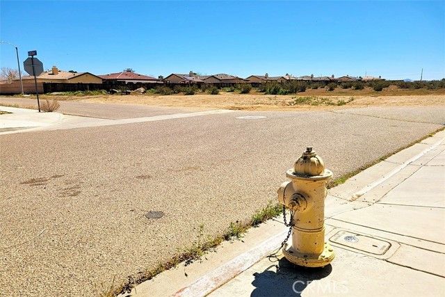 5 Palmdale, Adelanto, CA 92301