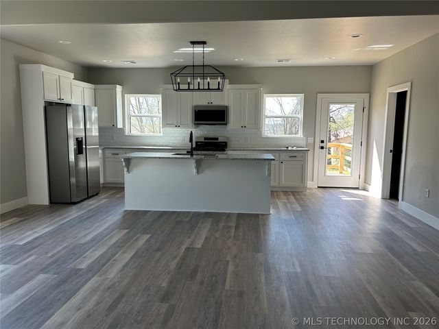 503 Cemetery Road, Fort Gibson, OK 74434