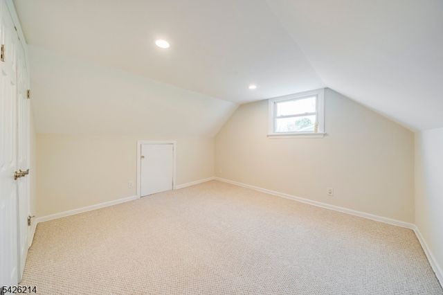 61 Beechwood Rd, Florham Park Boro, NJ 07932