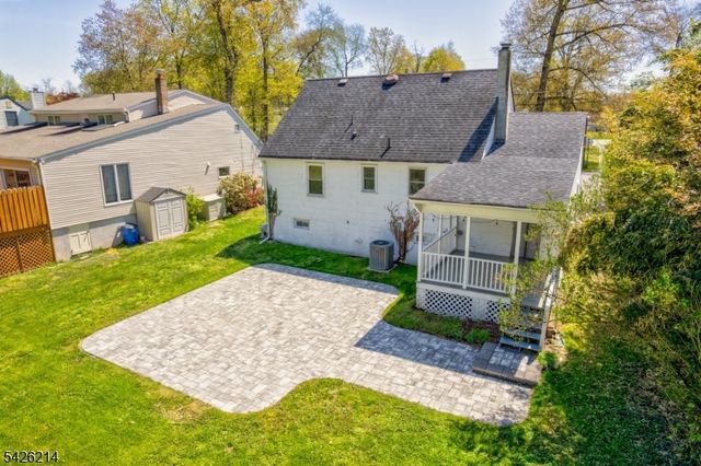 61 Beechwood Rd, Florham Park Boro, NJ 07932