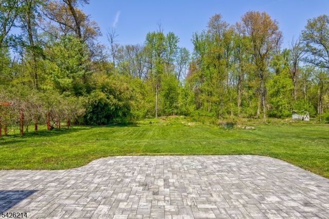 61 Beechwood Rd, Florham Park Boro, NJ 07932