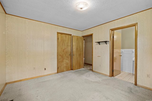 11 Warren Dr, Little Rock, AR 72209