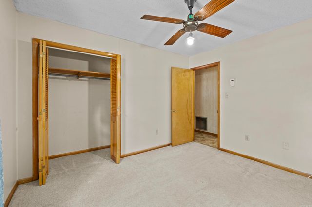 11 Warren Dr, Little Rock, AR 72209