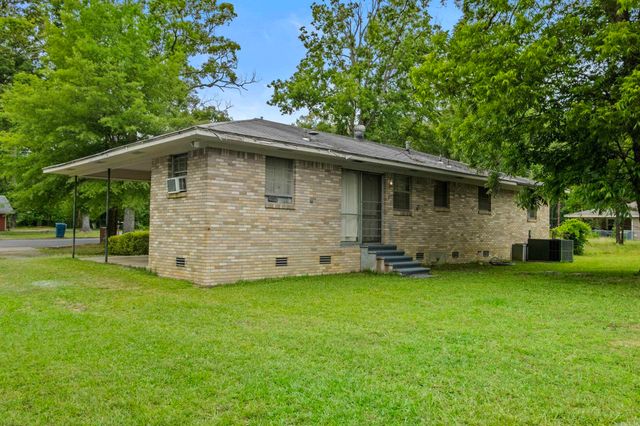 11 Warren Dr, Little Rock, AR 72209