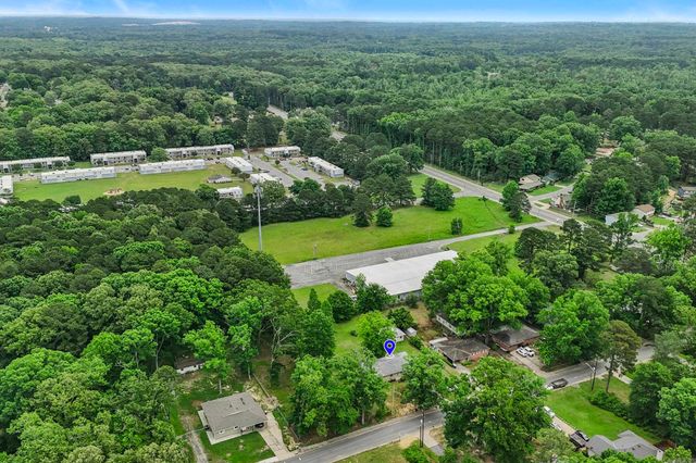 11 Warren Dr, Little Rock, AR 72209