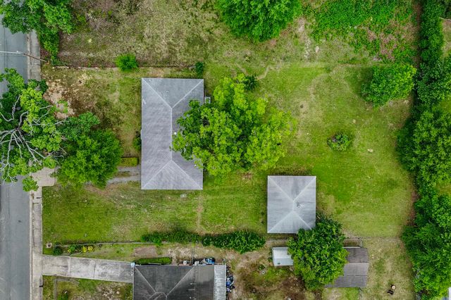 11 Warren Dr, Little Rock, AR 72209