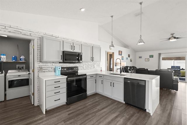 2232 BAGDAD AVENUE, Orlando, FL 32833