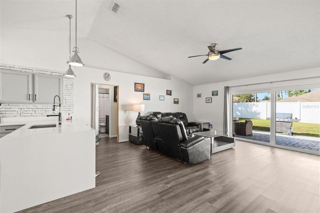 2232 BAGDAD AVENUE, Orlando, FL 32833