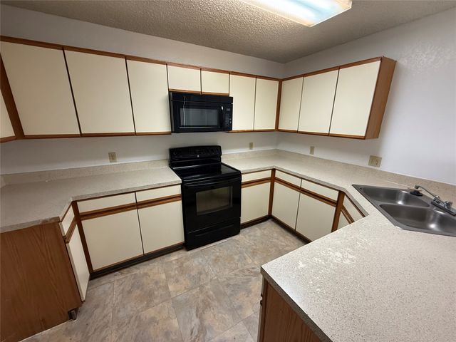 520 Lookout Mountain Trail, Mesquite, TX 75149