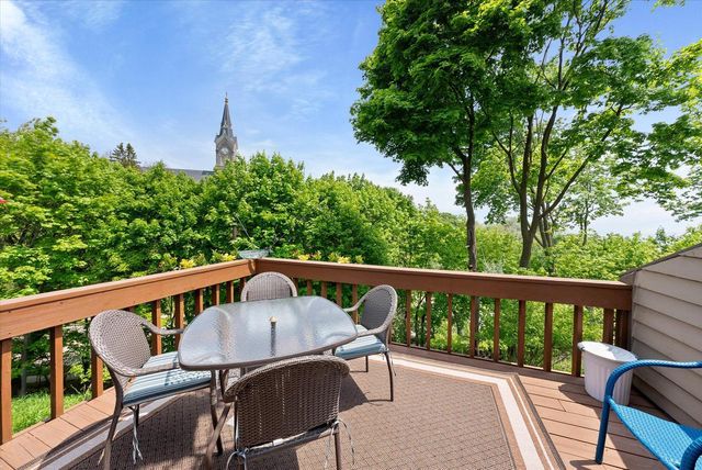 428 N Wisconsin STREET, Port Washington, WI 53074