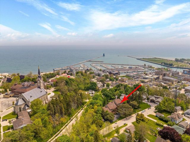 428 N Wisconsin STREET, Port Washington, WI 53074