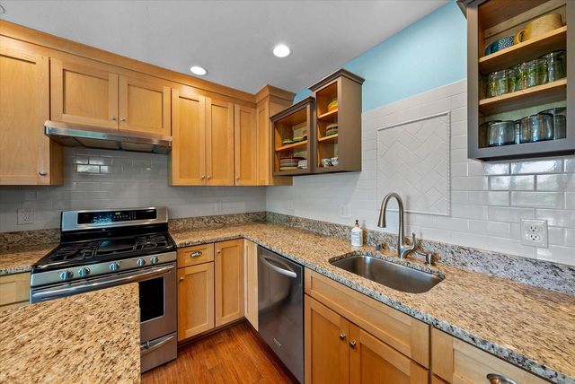 428 N Wisconsin STREET, Port Washington, WI 53074