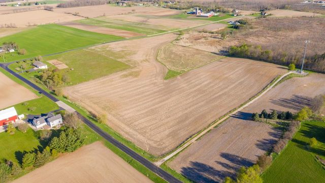 5312 BEECHNUT DRIVE, Kewaskum, WI 53040