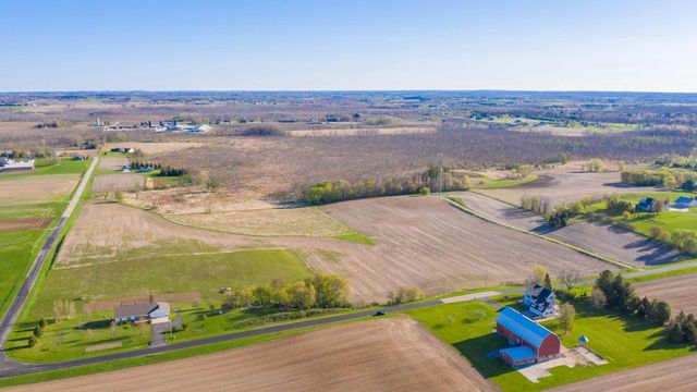 5312 BEECHNUT DRIVE, Kewaskum, WI 53040