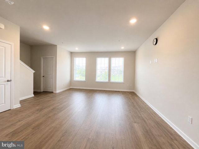 1221 APOLLO DR, Frederick, MD 21702