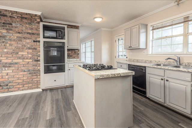 2718 KATE BOND RD, Memphis, TN 38133