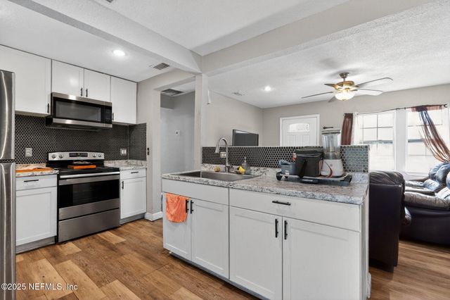 2181 W 17TH Street, Jacksonville, FL 32209