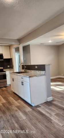 2181 W 17TH Street, Jacksonville, FL 32209