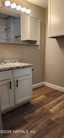 2181 W 17TH Street, Jacksonville, FL 32209