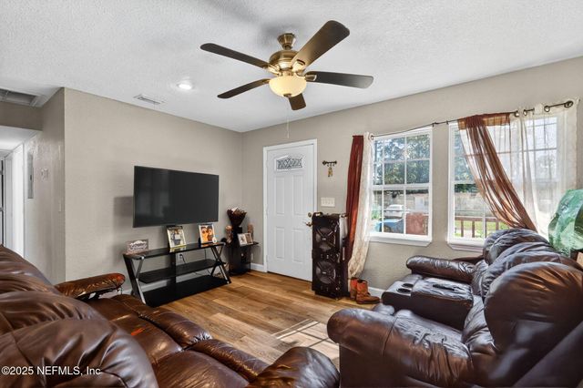 2181 W 17TH Street, Jacksonville, FL 32209