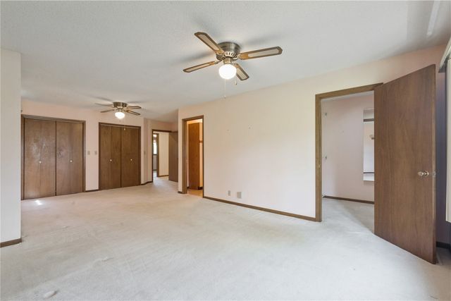 320 Eastland Drive SE, Cedar Rapids, IA 52403
