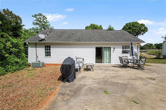 3130 S Main Street, Winston-salem, NC 27127