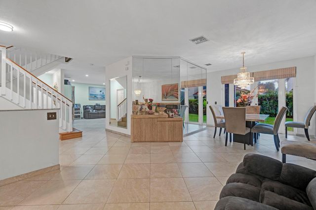 11876 NW 55th St, Coral Springs, FL 33076