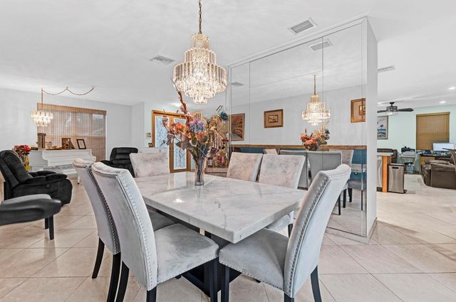 11876 NW 55th St, Coral Springs, FL 33076