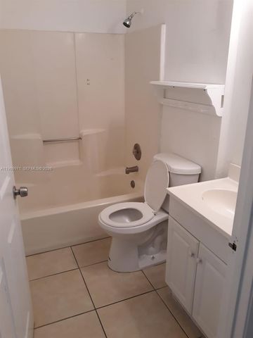 4380 Lakewood Road 4380, Lake Worth, FL 33461