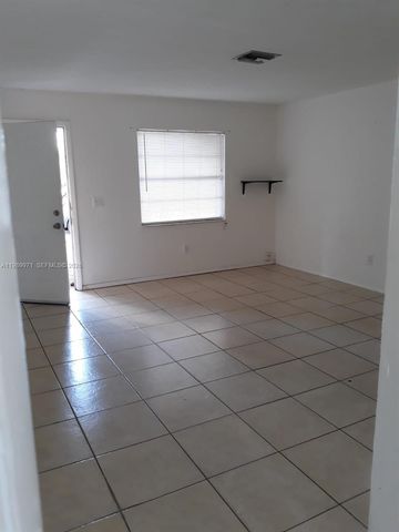 4380 Lakewood Road 4380, Lake Worth, FL 33461
