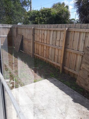 4380 Lakewood Road 4380, Lake Worth, FL 33461