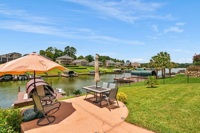 11852 Grand Harbor Boulevard, Montgomery, TX 77356