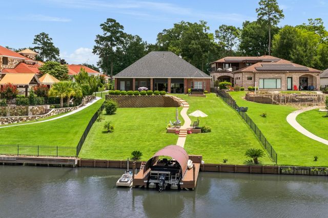 11852 Grand Harbor Boulevard, Montgomery, TX 77356