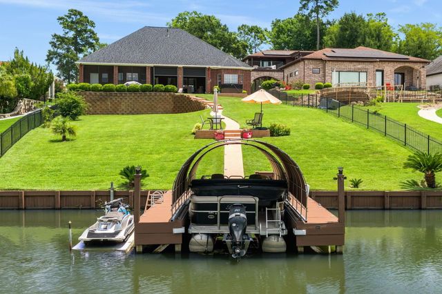 11852 Grand Harbor Boulevard, Montgomery, TX 77356