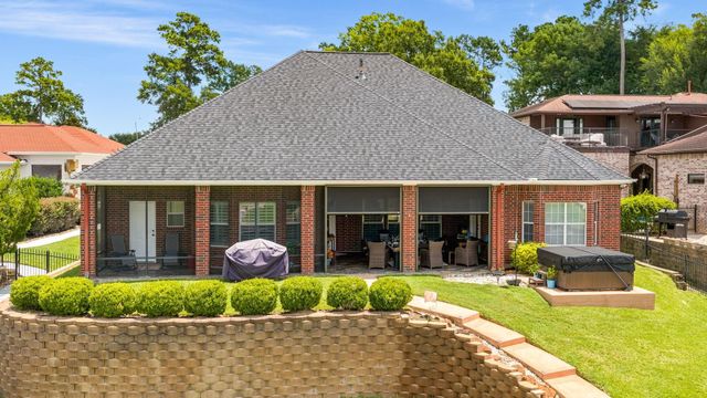 11852 Grand Harbor Boulevard, Montgomery, TX 77356
