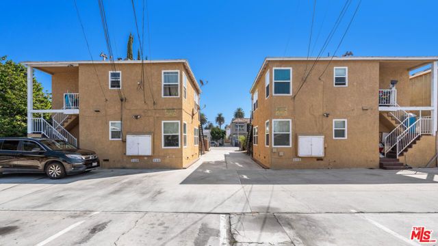 2747 S Redondo Boulevard, Los Angeles, CA 90016
