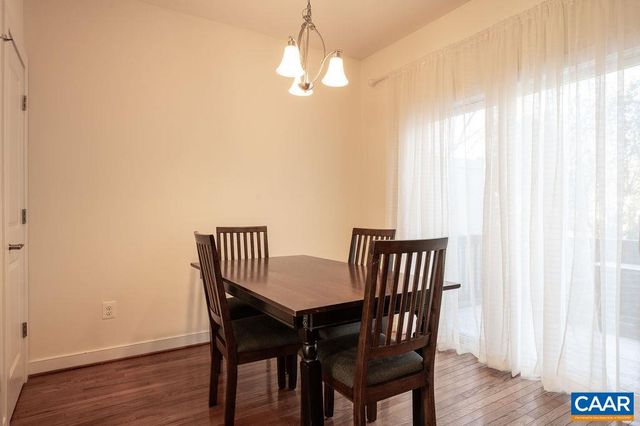 103 Longwood Dr Apt E, Charlottesville, VA 22903