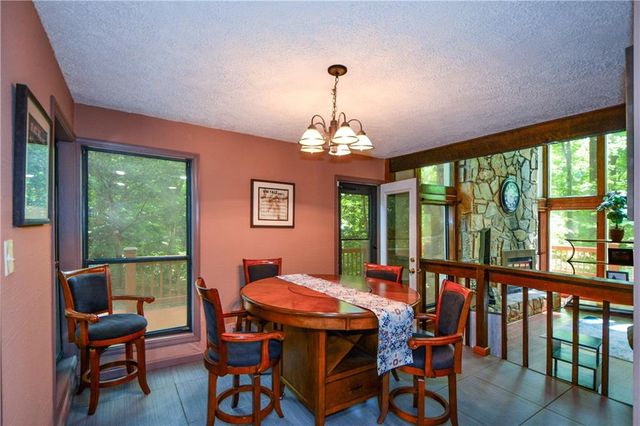 86 Bailey Drive SW, Lilburn, GA 30047