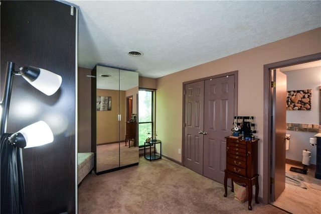 86 Bailey Drive SW, Lilburn, GA 30047