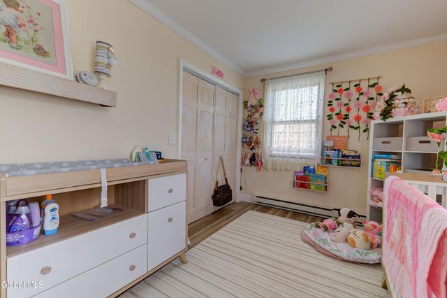 35 Broadway, Amsterdam, NY 12010