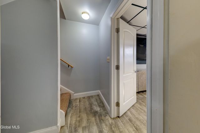 35 Broadway, Amsterdam, NY 12010