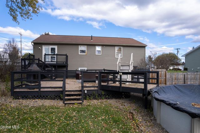 35 Broadway, Amsterdam, NY 12010