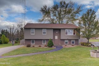 35 Broadway, Amsterdam, NY 12010